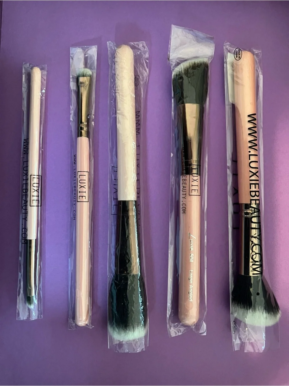 Luxie Pink and White Makeup Brush Set - Professional Face & Eye Brushes